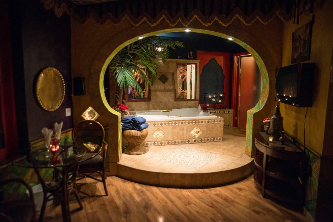 Hotel Mariaggi's Theme &